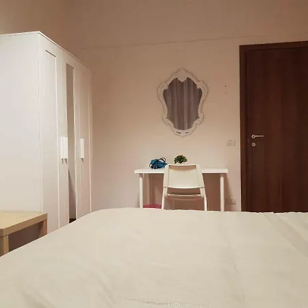 Piramide מלון רג'ו אמיליה