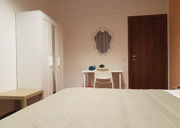 Piramide מלון רג'ו אמיליה