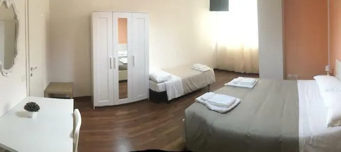 Piramide מלון רג'ו אמיליה