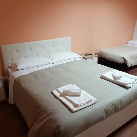 فندق Piramide ريجّو إيميليا