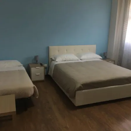 Piramide * ريجّو إيميليا